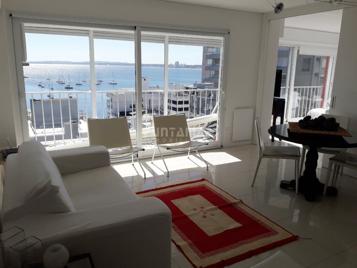 DIVINO APARTAMENTO EN ZONA DE PENINSULA, TERRAZA CON UNA VISTA INCREIBLE Y MUY LUMINOSO, A PASOS DEL PUERTO Y PLAYA..!!!  -