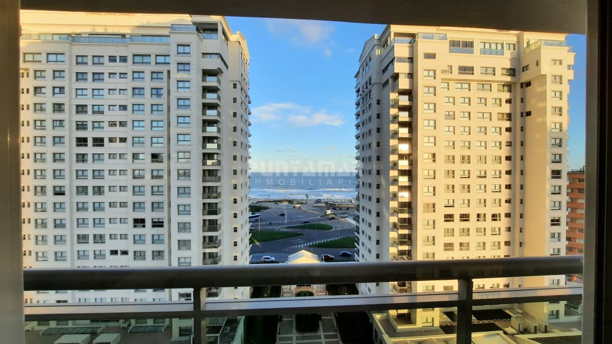 Departamento de 3 dormitorios en suite en Edificio de gran categoria  -