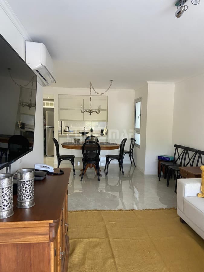 DEPARTAMENTO EN EDIFICIO DE GRAN CATEGORIA   -