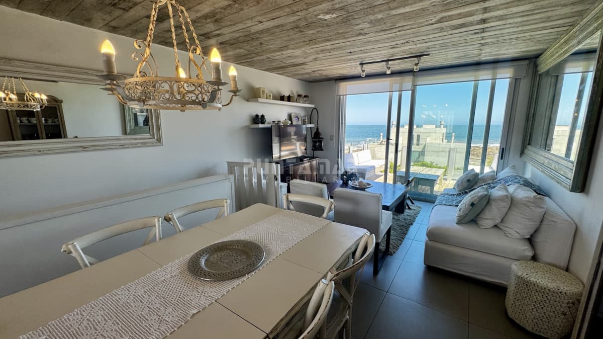 ALQUILER HERMOSO TRIPLEX CON VISTA AL MAR EN LA BARRA  -