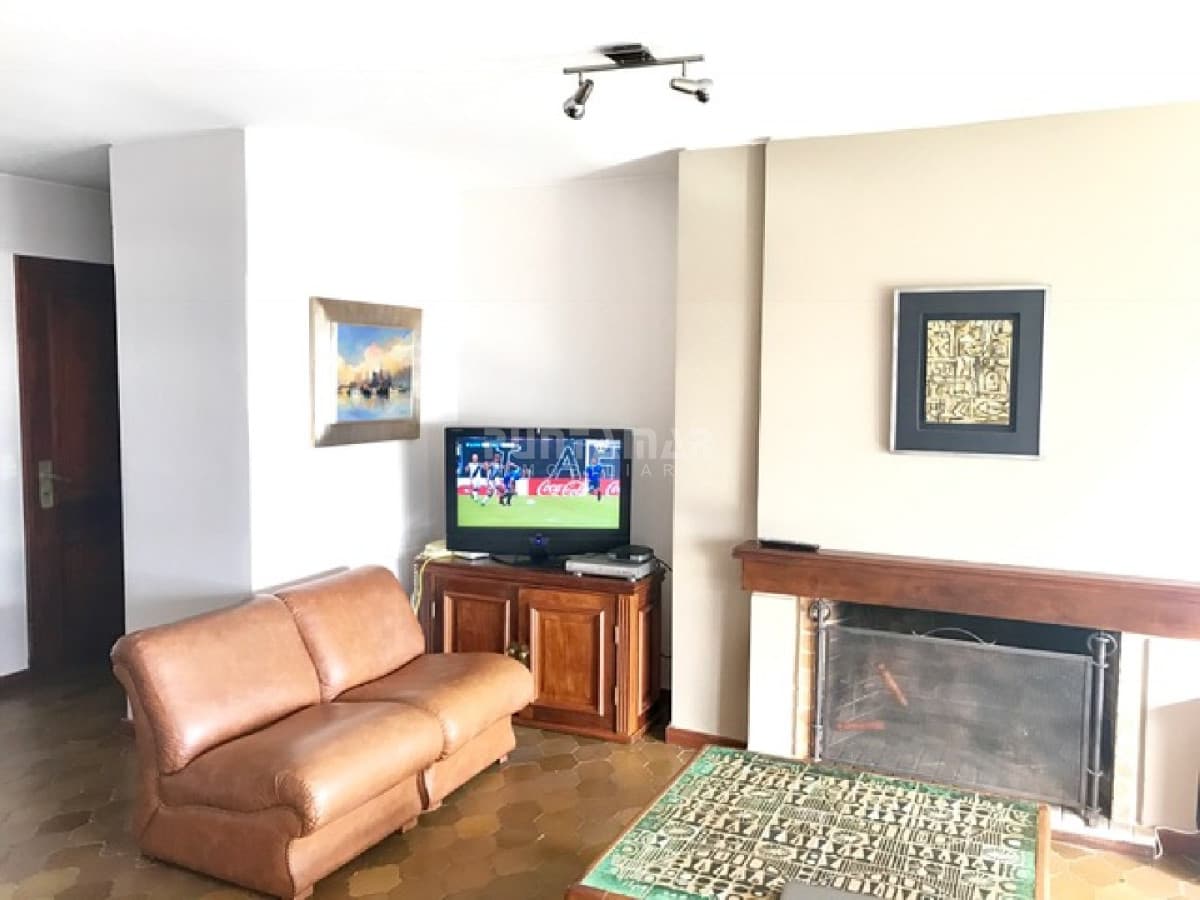 Apartamento en Mansa, 2 dormitorios *  -