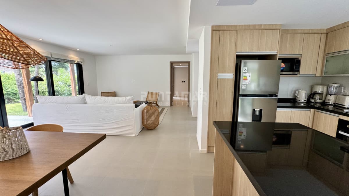 OPORTUNIDAD APARTAMENTO A ESTRENAR EN LA BARRA DE 3 DORMITORIOS  -