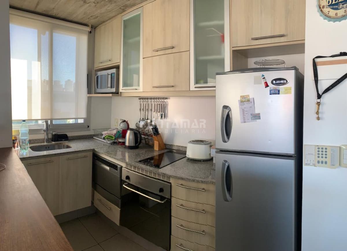 Apartamento ID.212752 - VENTA APARTAMENTO DE 3 DORMITORIOS A PASOS DE MONTOYA , 3 NIVELES, CON INCREIBLES VISTAS AL MAR