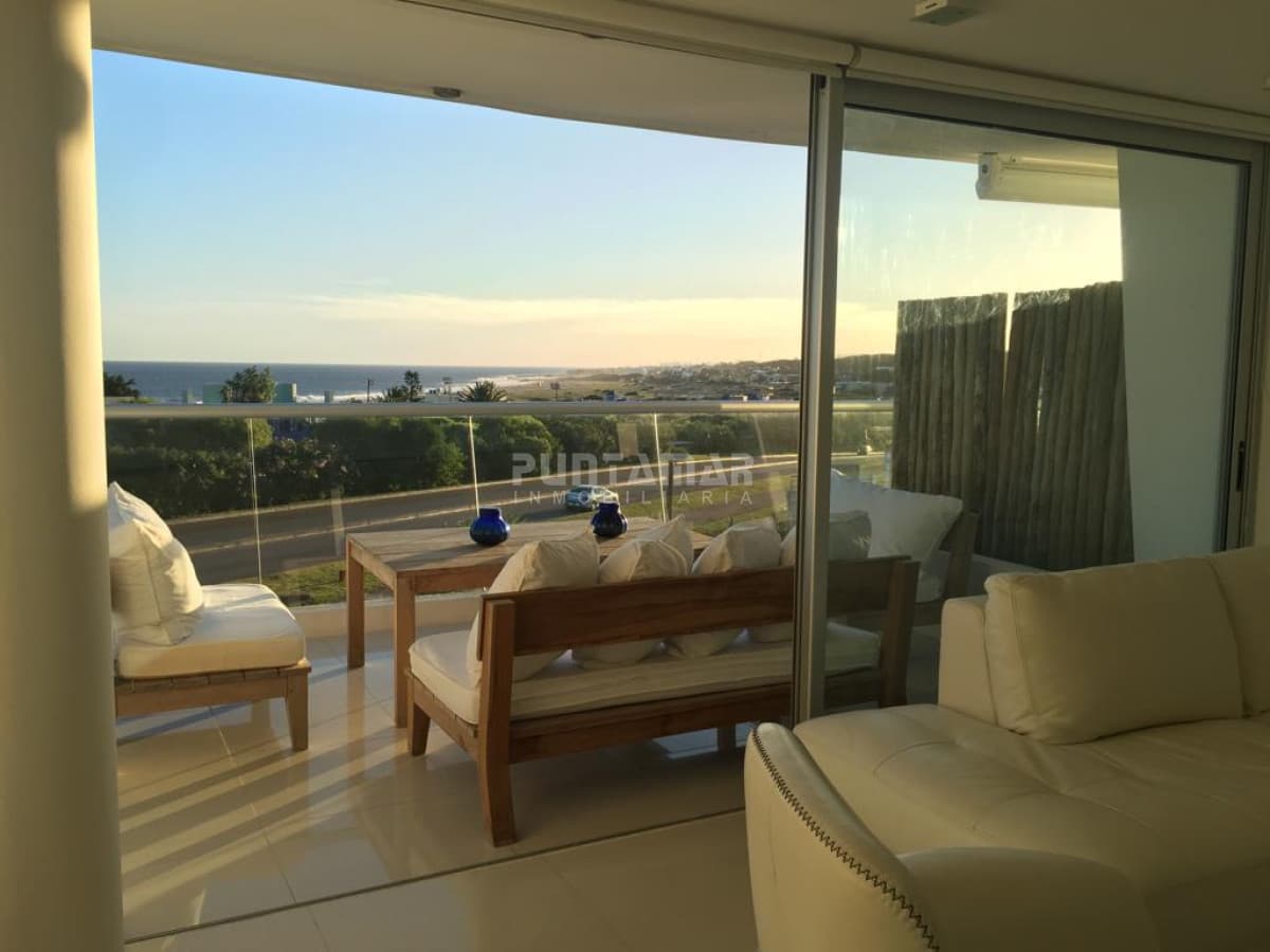 APARTAMENTO EN ALQUILER ZONA DE MANANTIALES CERCA DE PLAYA BIKINI  -