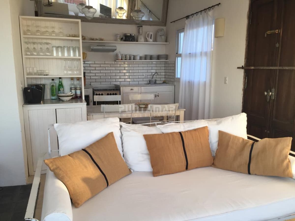 ALQUILER 3 DORMITORIOS APARTAMENTO PRIMERA LINEA LA BARRA  -
