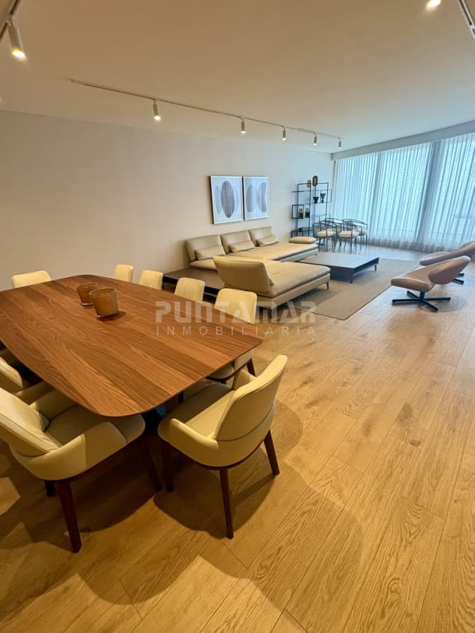 Apartamento ID.213933 - TRUMP TOWER PUNTA DEL ESTE – EXCLUSIVO APARTAMENTO FRENTE AL MAR
