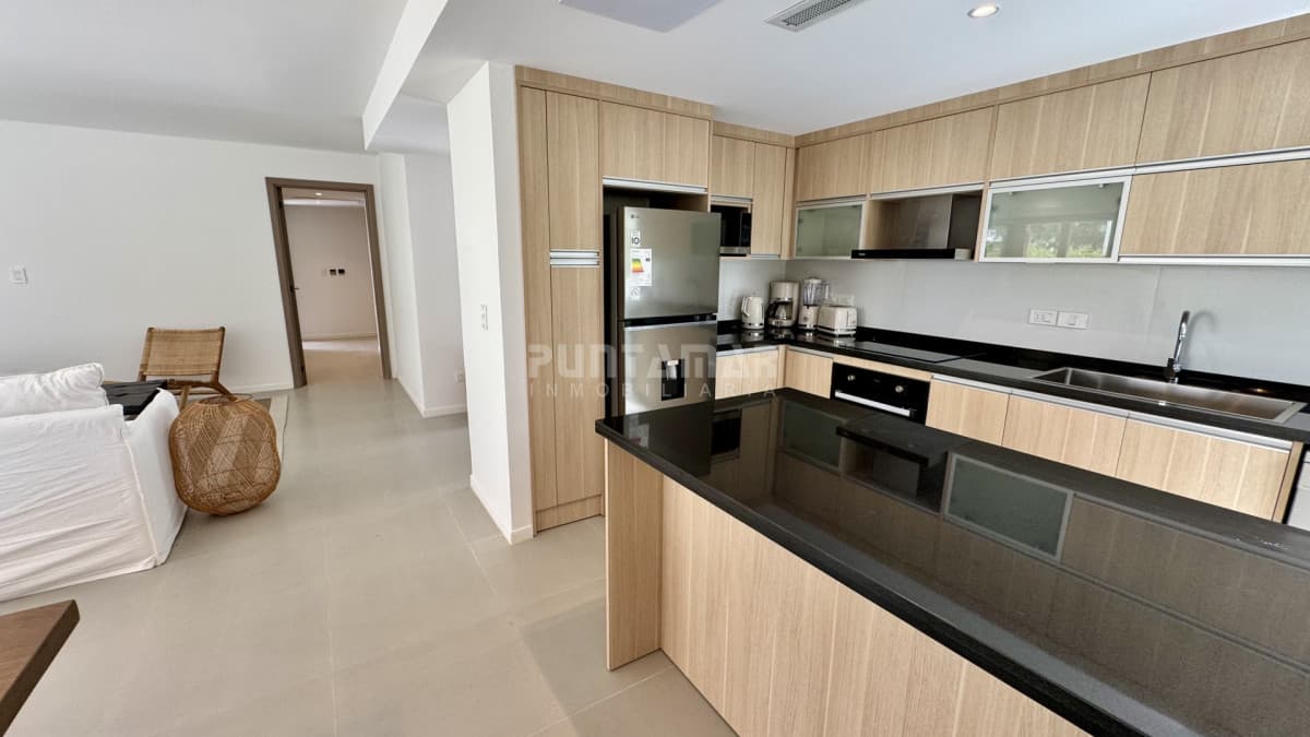 OPORTUNIDAD APARTAMENTO A ESTRENAR EN LA BARRA DE 3 DORMITORIOS  -
