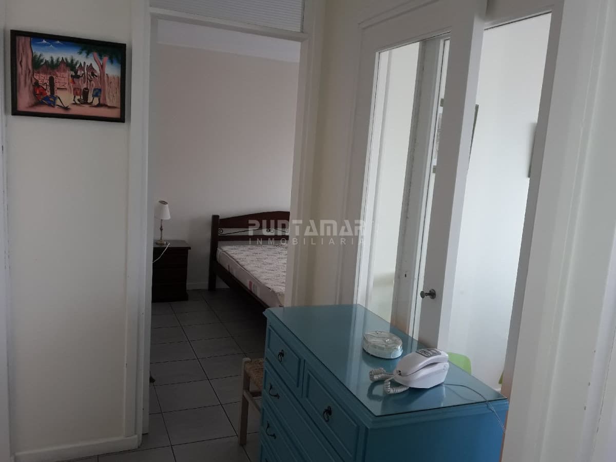 Apartamento en Peninsula, 2 dormitorios *  -