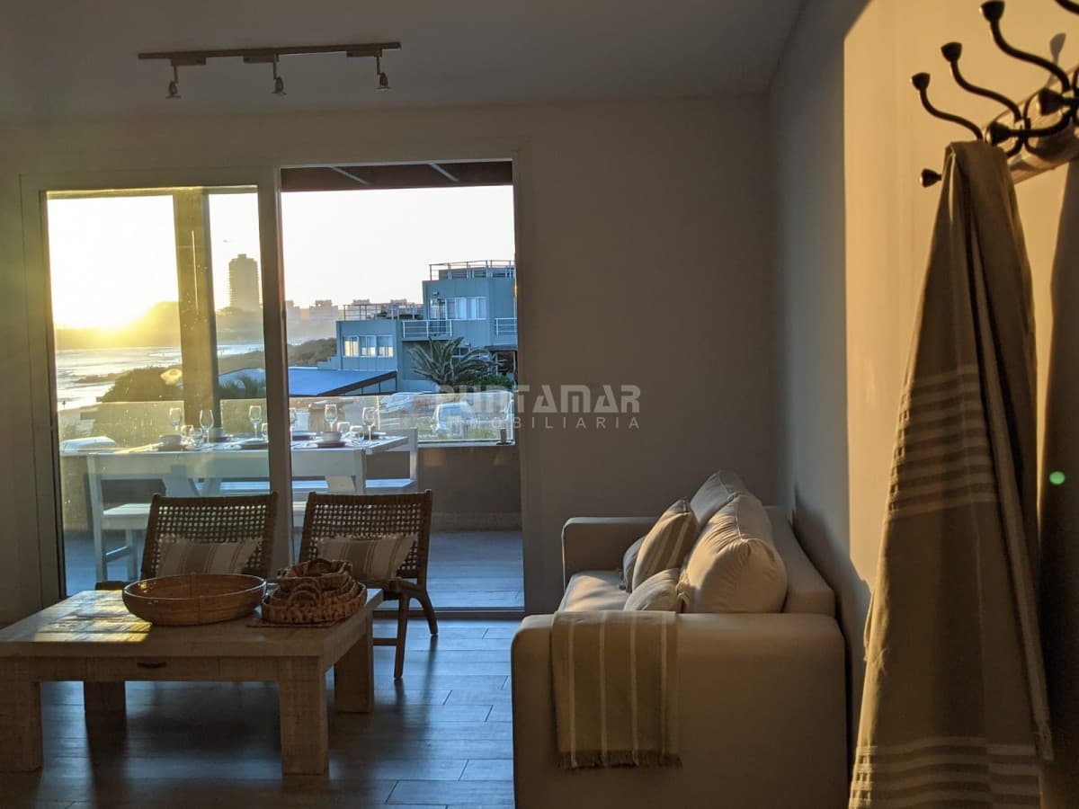 ALQUILER DEPARTAMENTO EN LA POSTA TRES DORMITORIOS  -