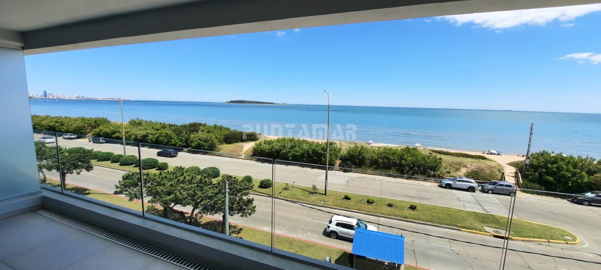 EXCLUSIVO DEPARTAMENTO DE 3 DORMITORIOS EN SUITE EN LA MANSA  -