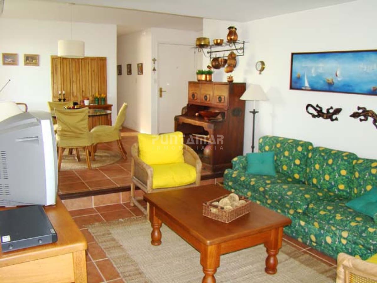 Frente a la playa en San Rafael  -