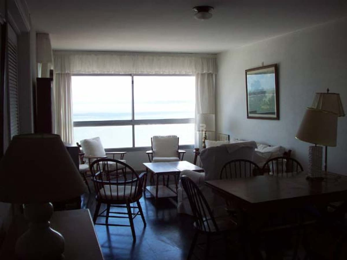 Apartamento en Peninsula, 3 dormitorios *  -