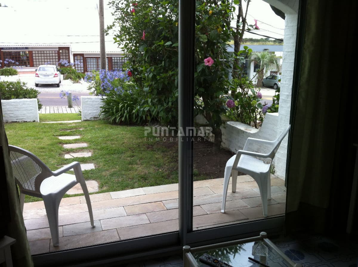 ALQUILER DE DEPARTAMENTO MONOAMBIENTE EN LA BARRA  -