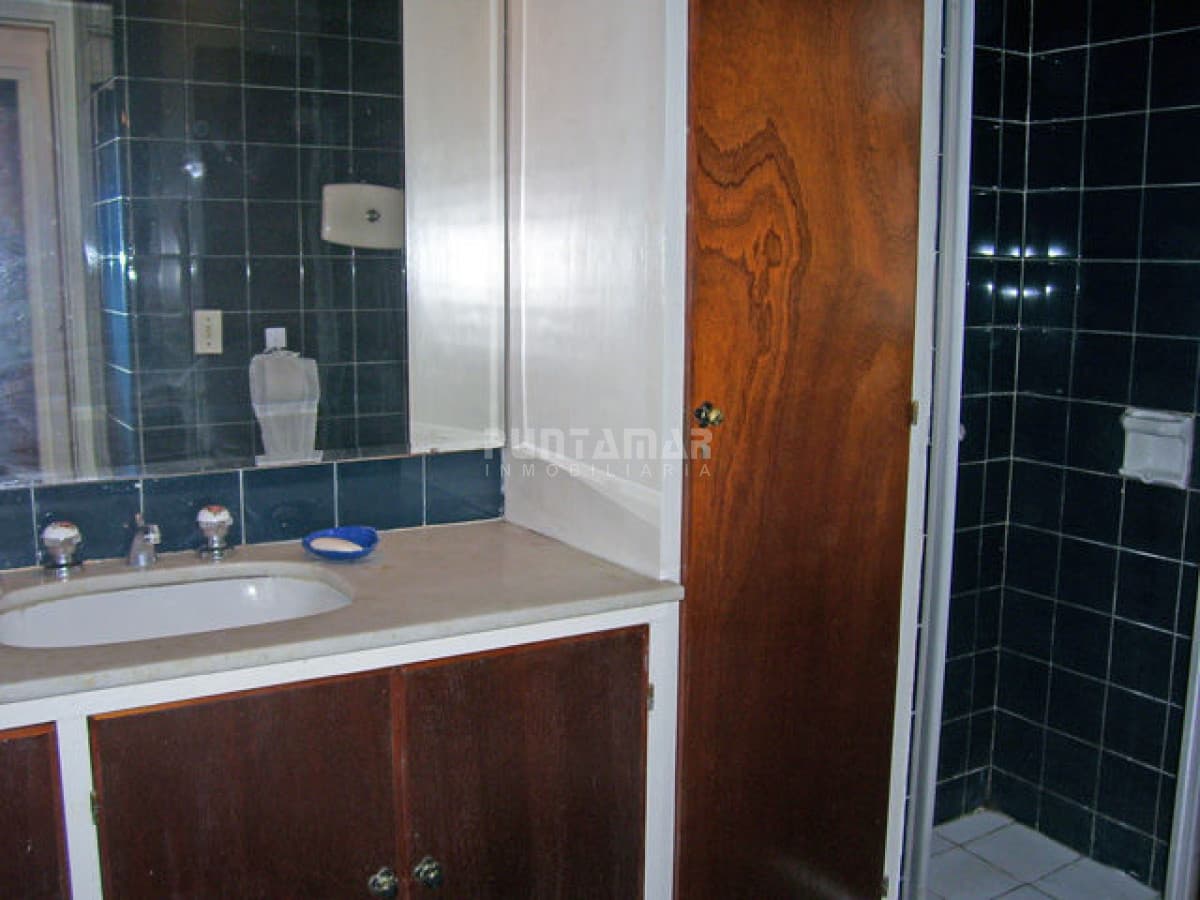 ALQUILER DE DEPARTAMENTO MONOAMBIENTE EN LA BARRA  -