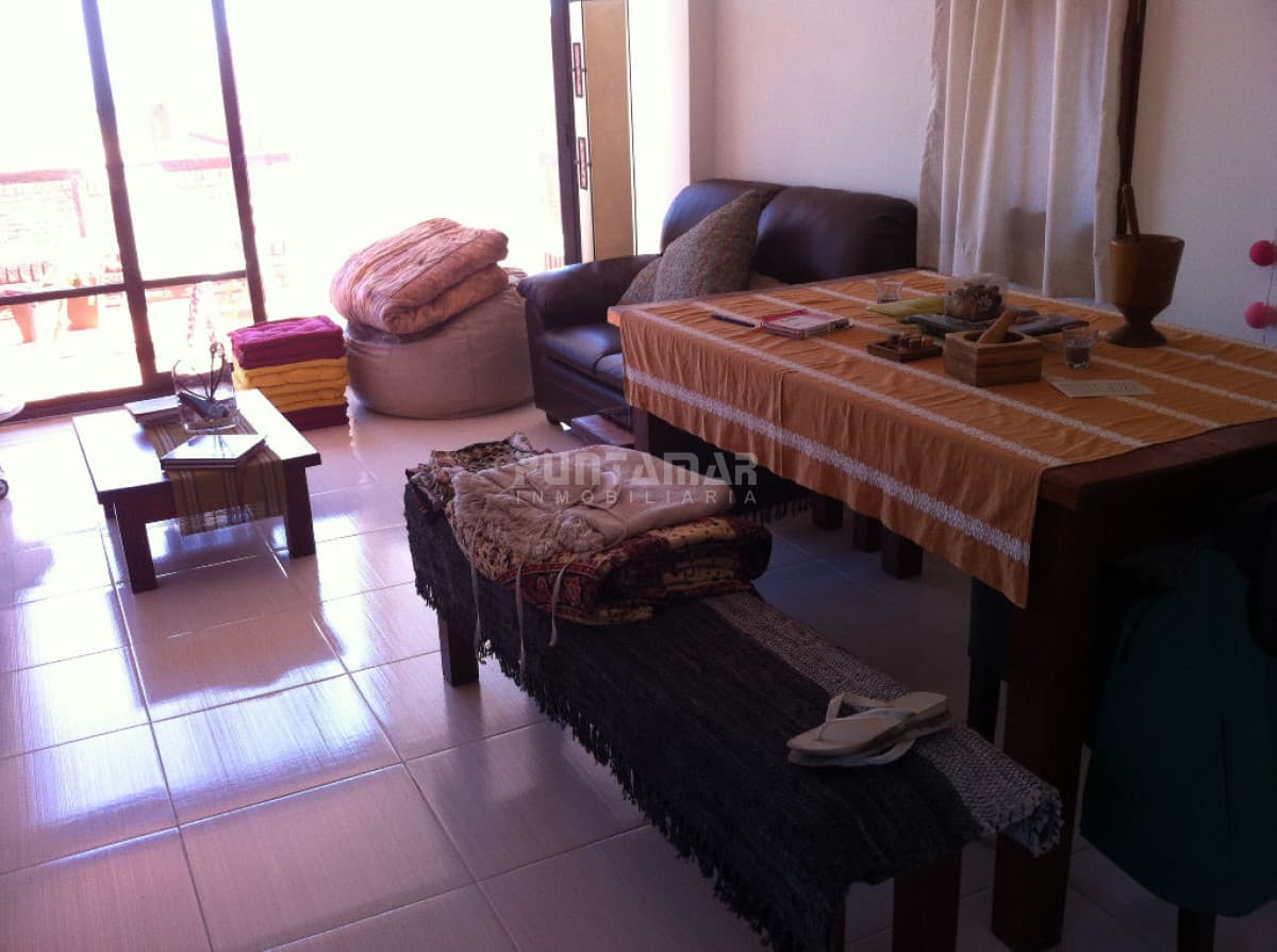 Apartamento en Manantiales, 2 dormitorios *  -