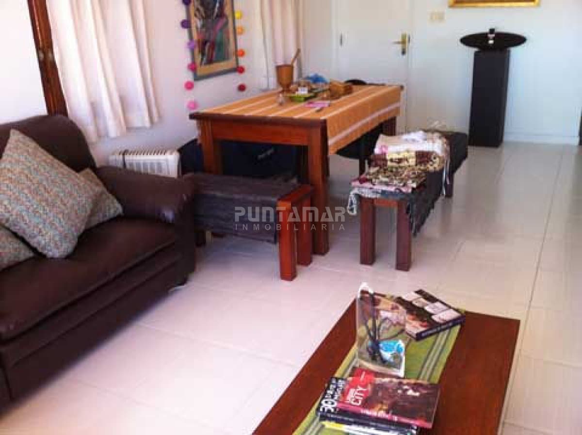 Apartamento en Manantiales, 2 dormitorios *  -