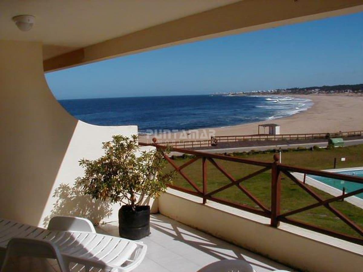 Apartamento en La Barra, 3 dormitorios *  -