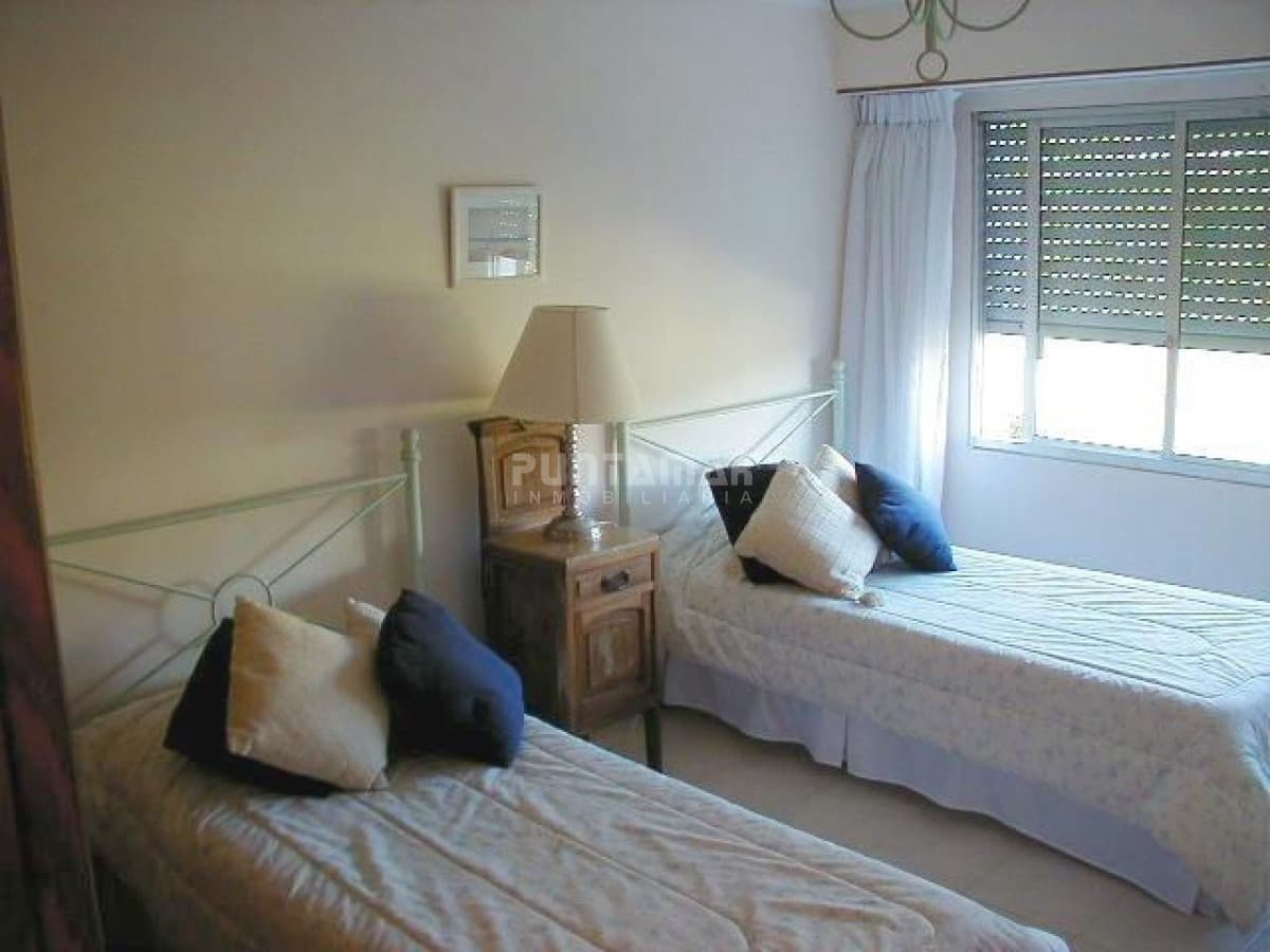 Apartamento en La Barra, 3 dormitorios *  -