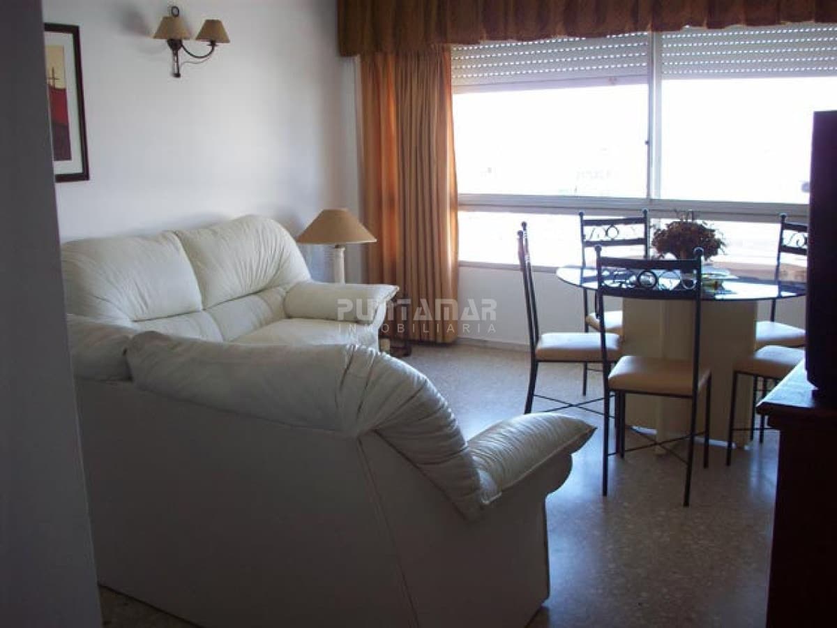 Apartamento en Peninsula, 3 dormitorios *  -