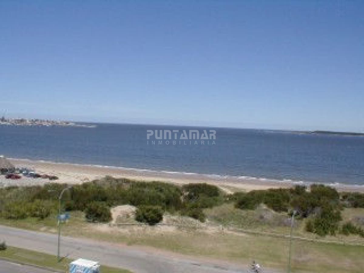 Apartamento en Mansa, 2 dormitorios *  -