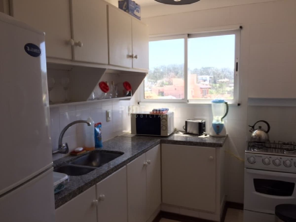 APARTAMENTO EN ALQUILER 3 DORMITORIOS EN MANANTIALES   -