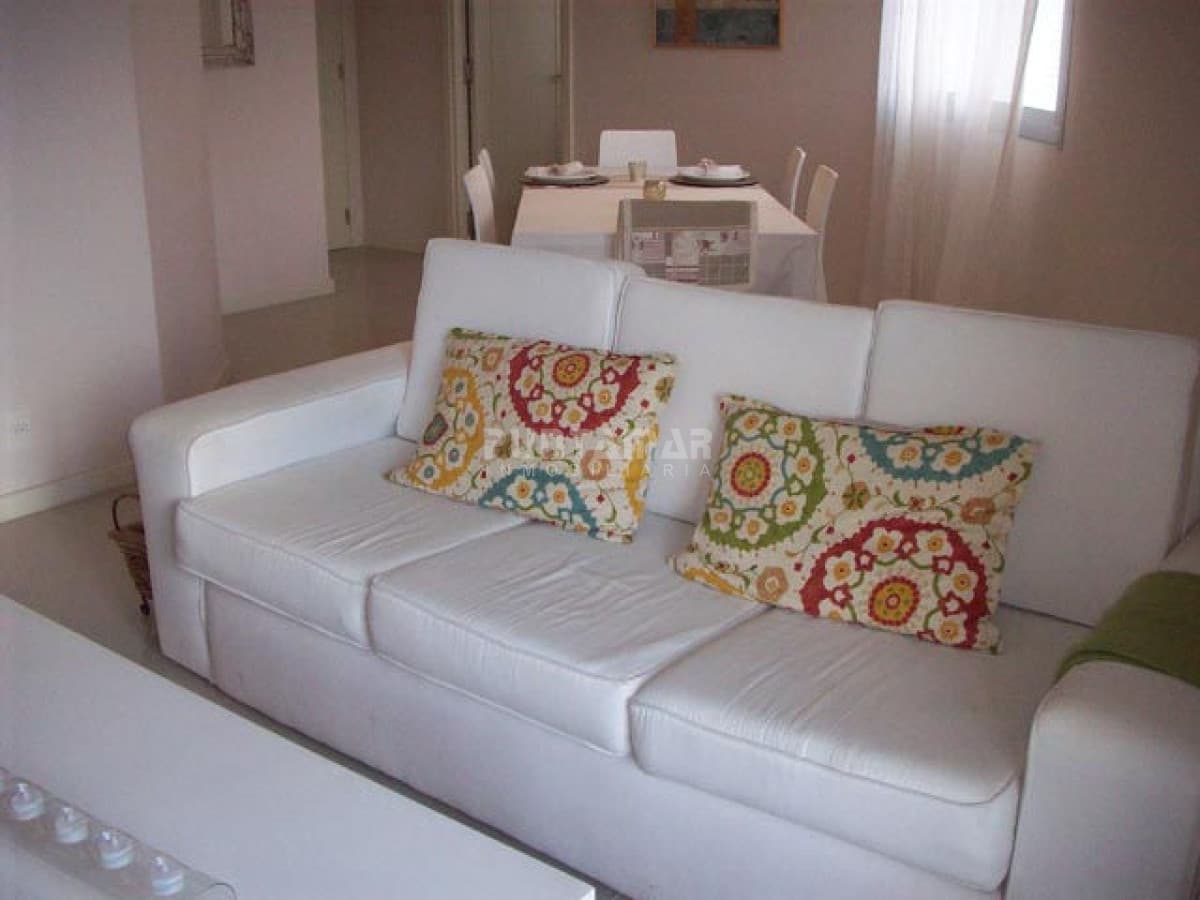 Apartamento en Aidy Grill, 2 dormitorios *  -