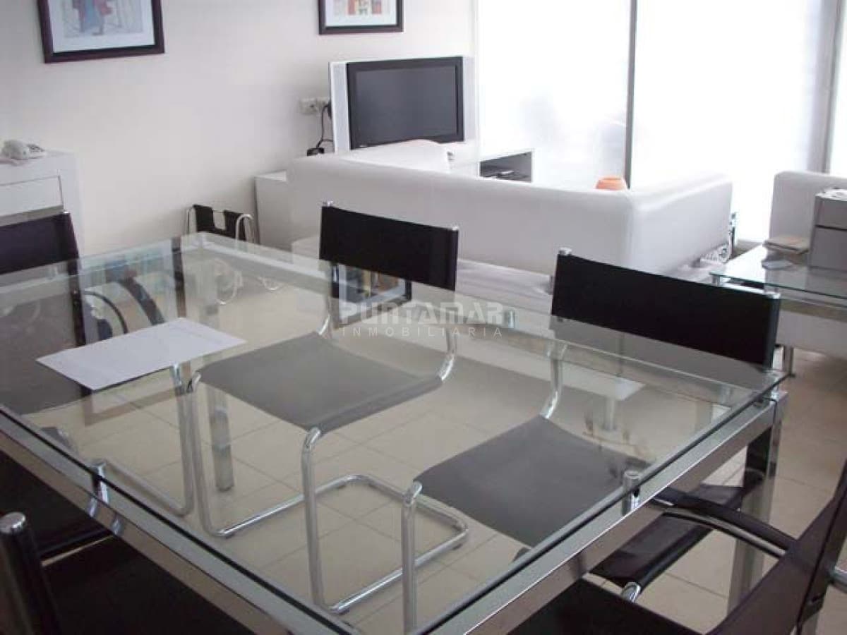Apartamento en Roosevelt, 3 dormitorios *  -