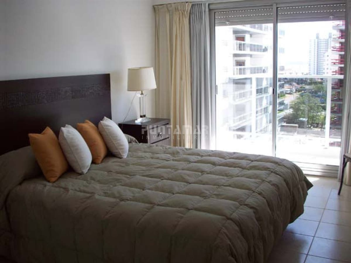 Alquiler Apartamento en Brava a 300 mts del mar  -