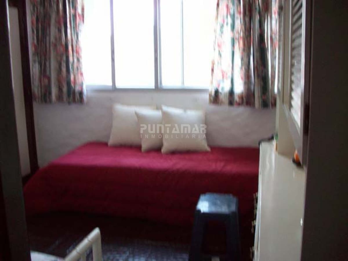 Apartamento en Brava, 1 dormitorios *  -