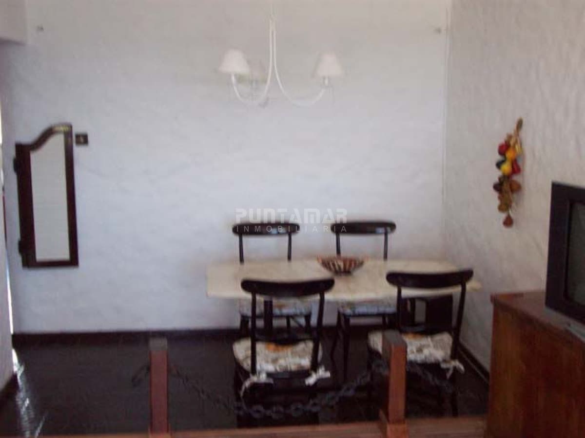Apartamento en Brava, 1 dormitorios *  -