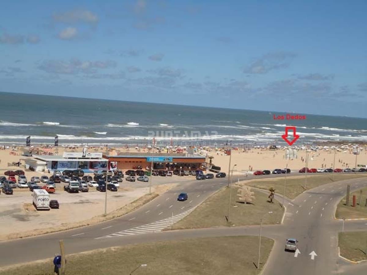 Apartamento en Brava, 3 dormitorios *  -