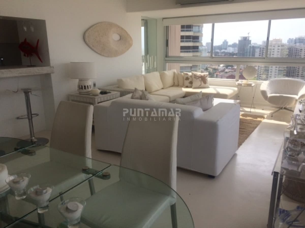 DEPARTAMENTO DE 3 DORMITORIOS EN PISO 18 CON EXCELENTES VISTAS   -
