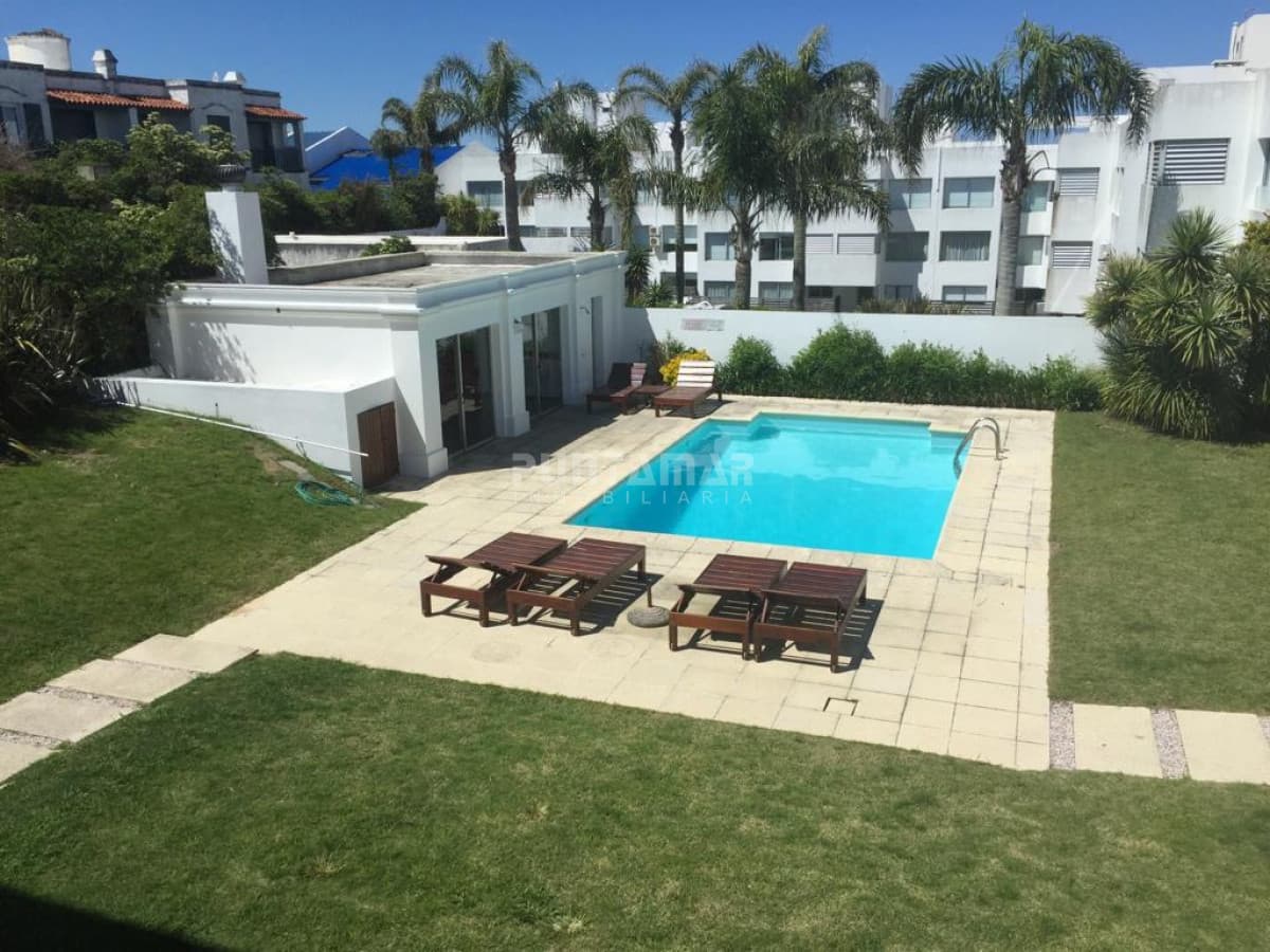 ALQUILER DE DEPARTAMENTO 3 DORMITORIOS EN LA BARRA  -