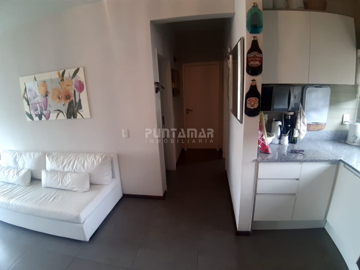 ALQUILER HERMOSO APARTAMENTO CON TERRAZA A METROS DE PLAYA BIKINI   -