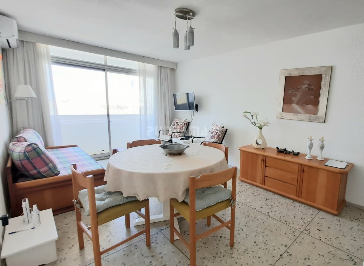 DEPARTAMENTO DE 2 DORMITORIOS EN LA PENINSULA  -