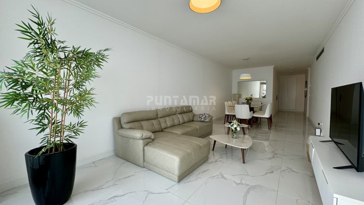 ESPECTACULAR APARTAMENTO 3 DORMITORIOS FRENTE AL MAR  -