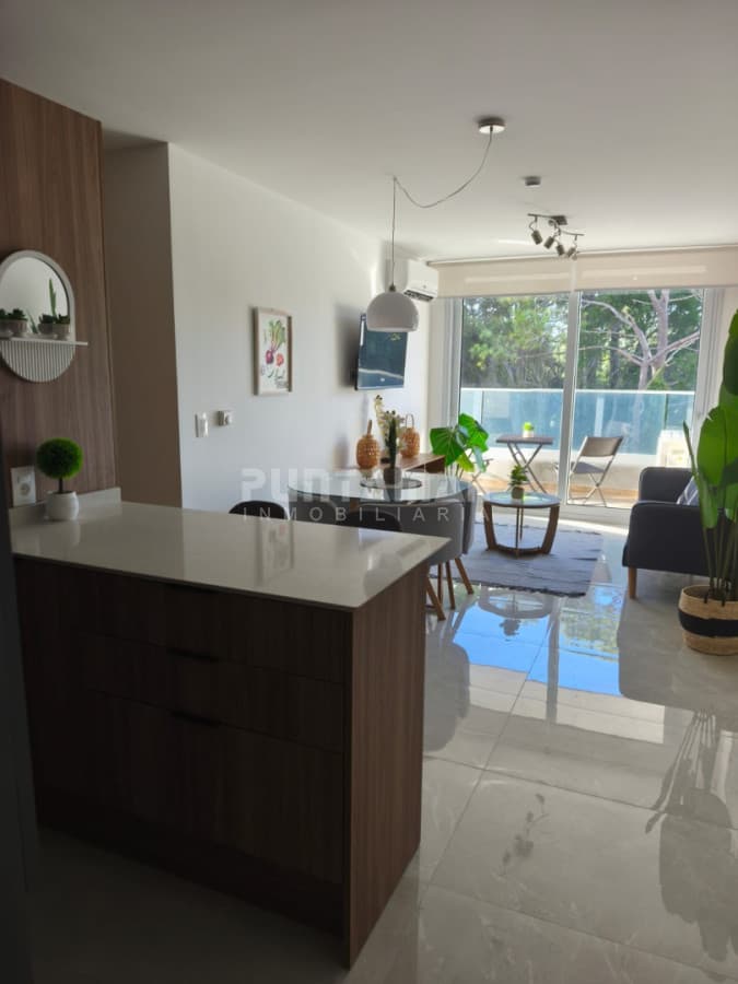 ALQUILER ANUAL DEPARTAMENTO DE DOS DORMITORIOS  -