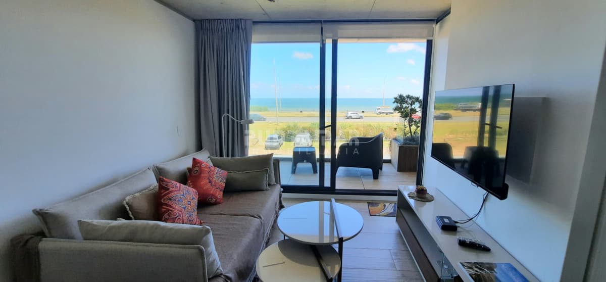EXCLUSIVO DEPARTAMENTO DE 1 DORMITORIO FRENTE AL MAR  -