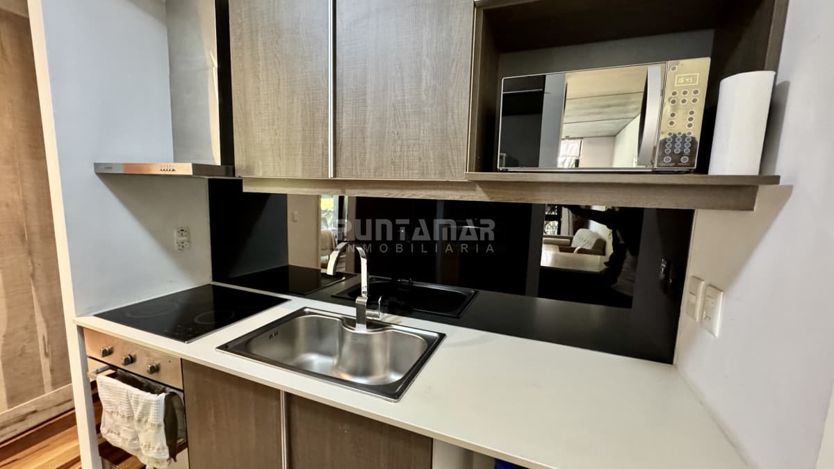 ALQUILER APARTAMENTO DE UN DORMITORIO EN EDIFICIO DE DISEÑO   -