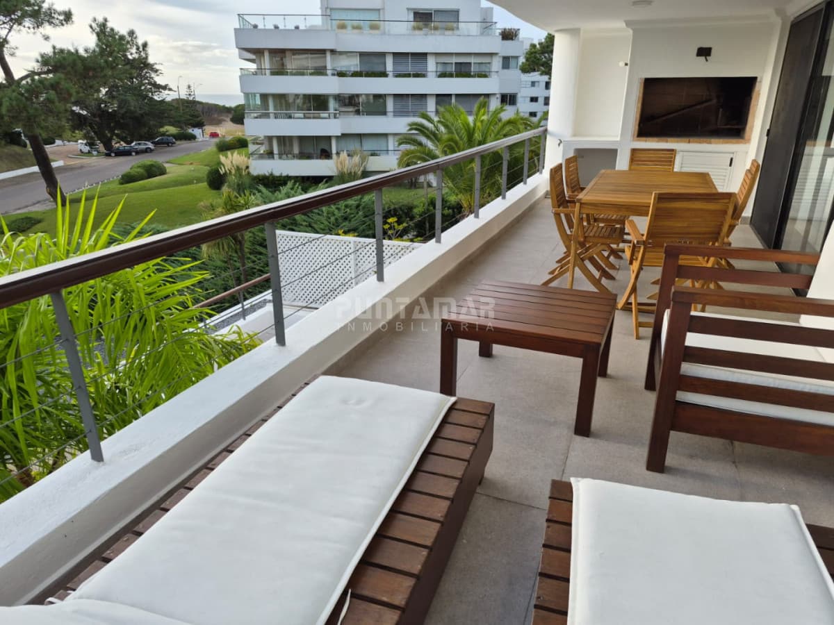 DEPARTAMENTO DE 3 DORMITORIOS EN RINCON DEL INDIO  -
