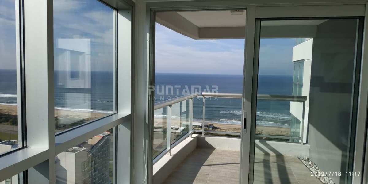 Departamento en alquiler Edificio Look Punta del Este  -