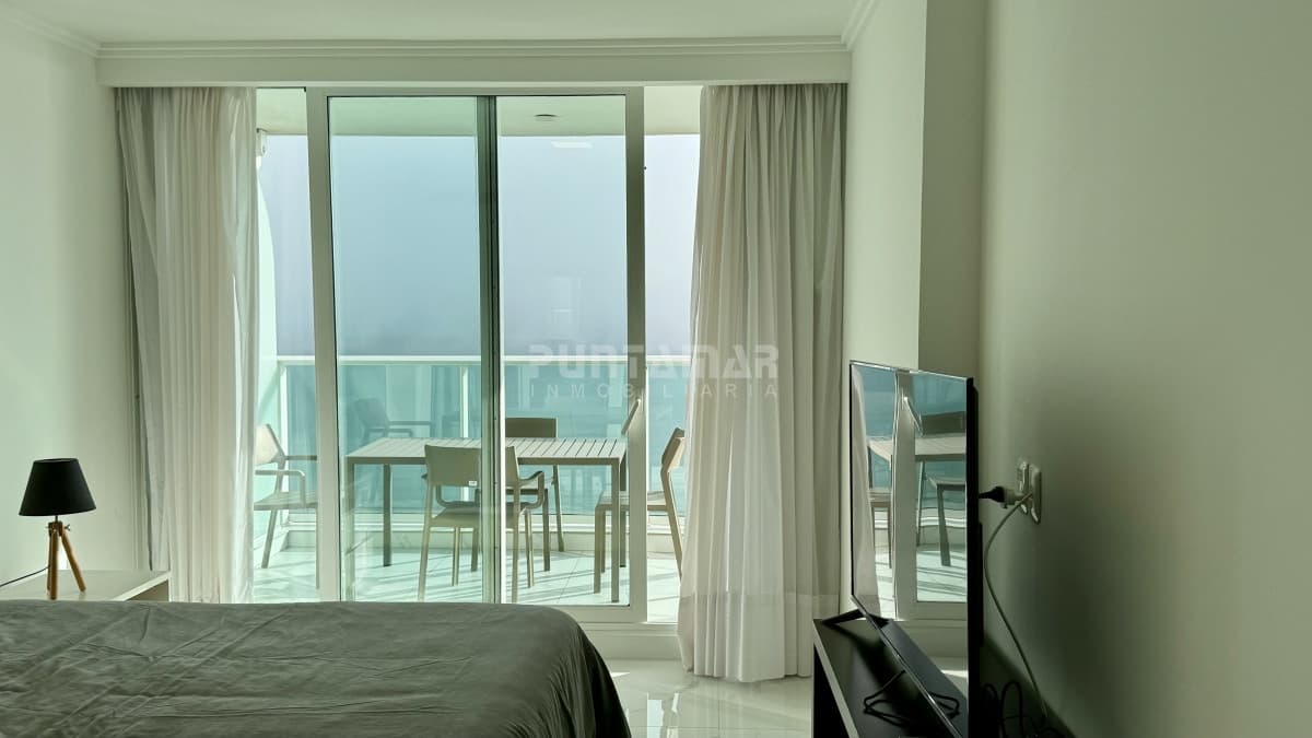 ESPECTACULAR APARTAMENTO 3 DORMITORIOS FRENTE AL MAR  -