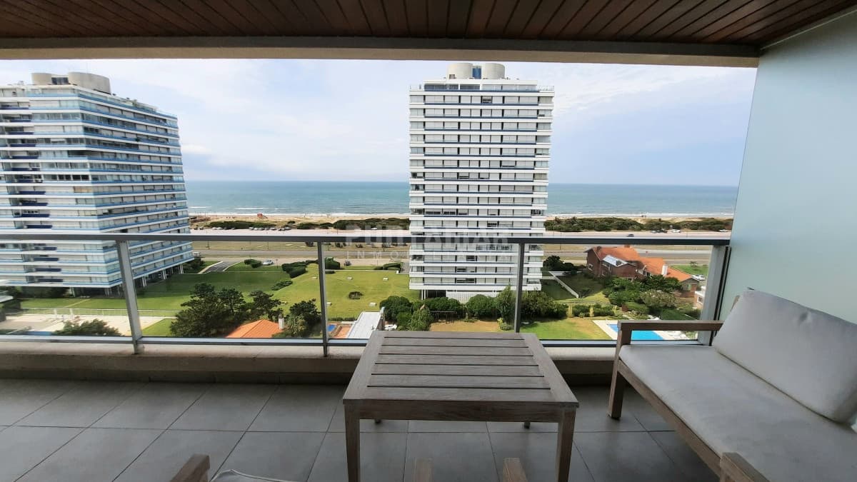 DEPARTAMENTO DE 2 DORMITORIOS CON VISTA AL MAR  -