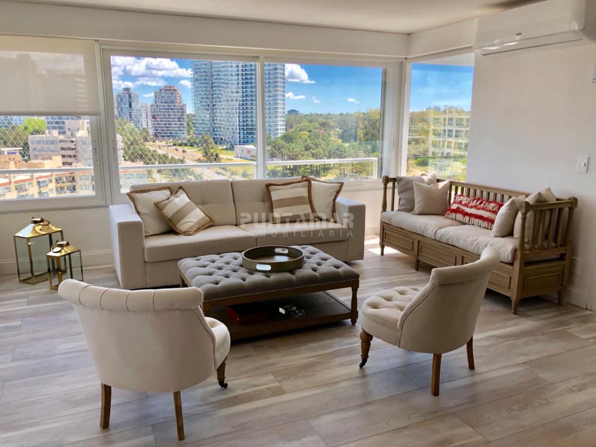 ALQUILER DEPARTAMENTO EN PUNTA DEL ESTE 3 DORMITORIOS  -