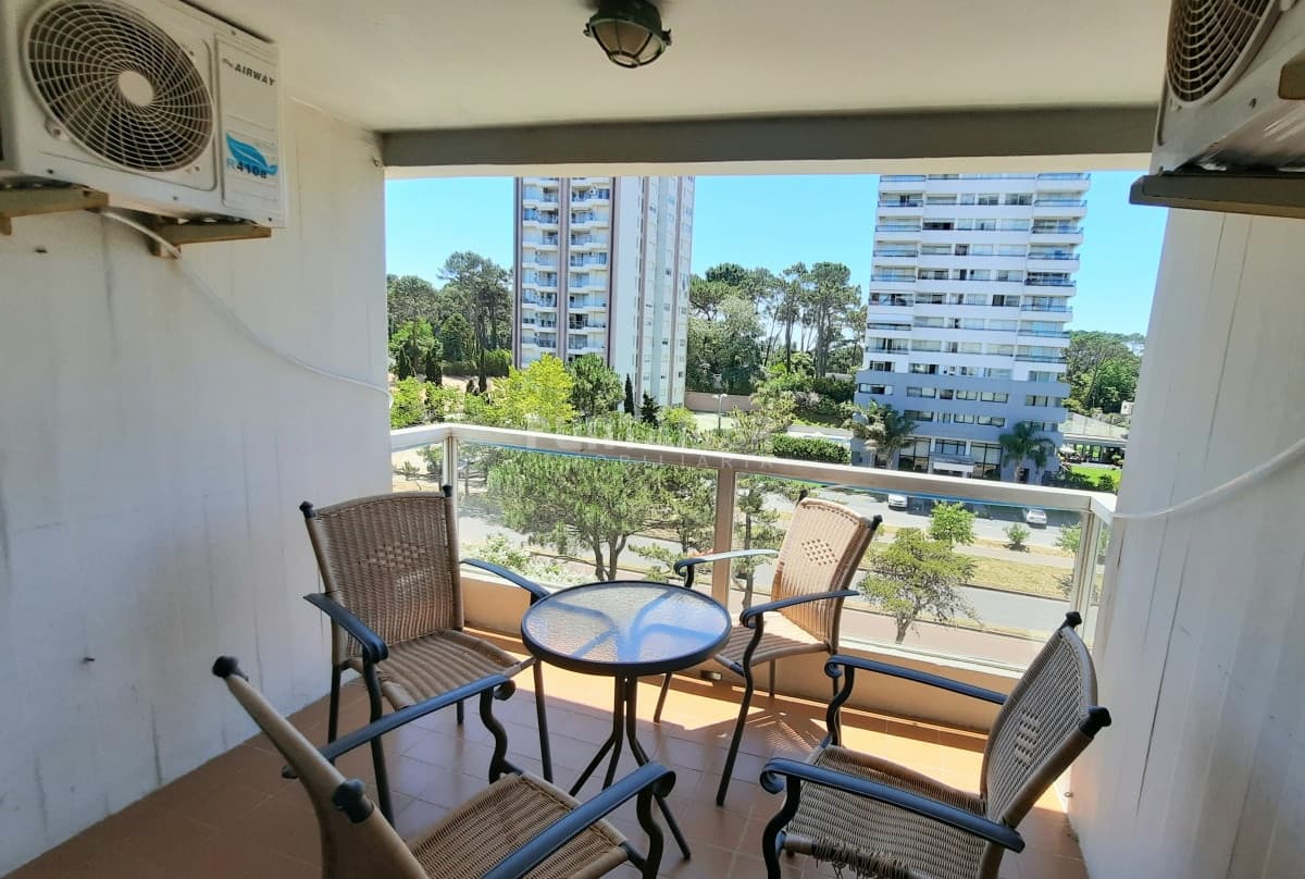 Apartamento ID.7063 - DEPARTAMENTO DE 3 DORMITORIOS CON BALCON