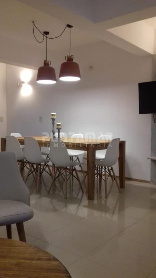 MODERNO APARTAMENTO DE 3 DORMITORIOS CON AZOTEA EN MANANTIALES   -