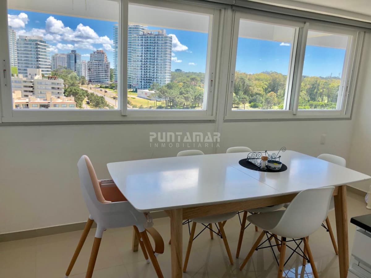 ALQUILER DEPARTAMENTO EN PUNTA DEL ESTE 3 DORMITORIOS  -