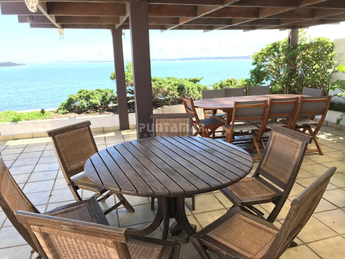 DIVINO PENTHOUSE EN PENINSULA FRENTE AL MAR , TERRAZA EXCLUSIVA CON PARRILLERO PROPIO, JACUZZI , PARA DISFRUTAR DE UNAS BUENAS VACACIONES.   -