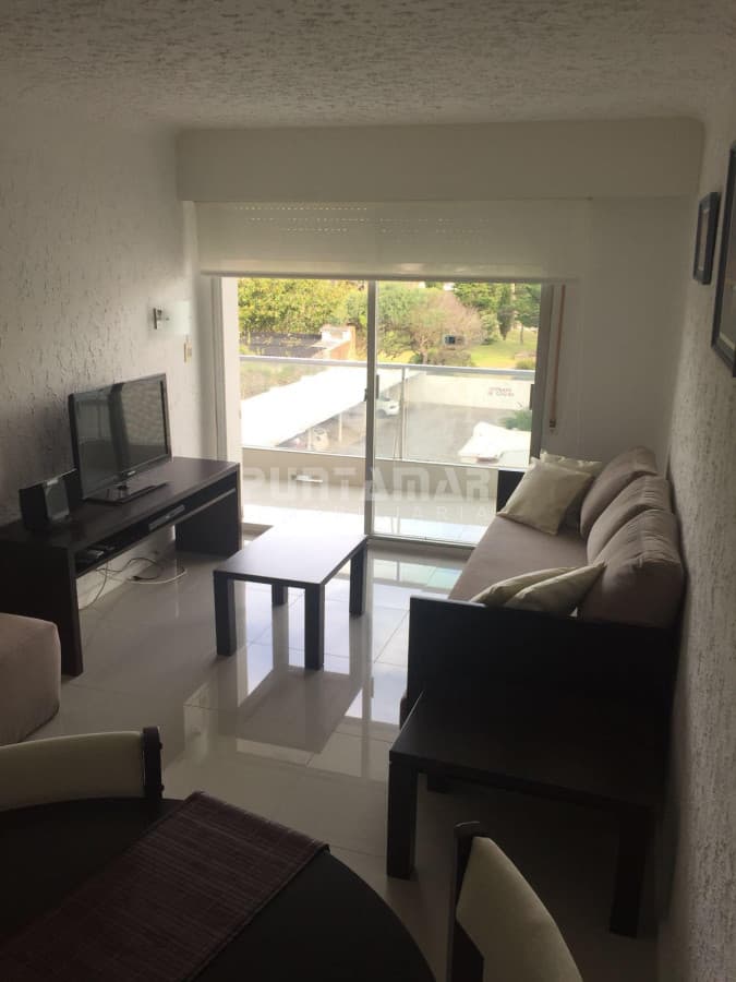 ALQUILER INVERNAL DEPARTAMENTO DE UN DORMITORIO Y MEDIO  -