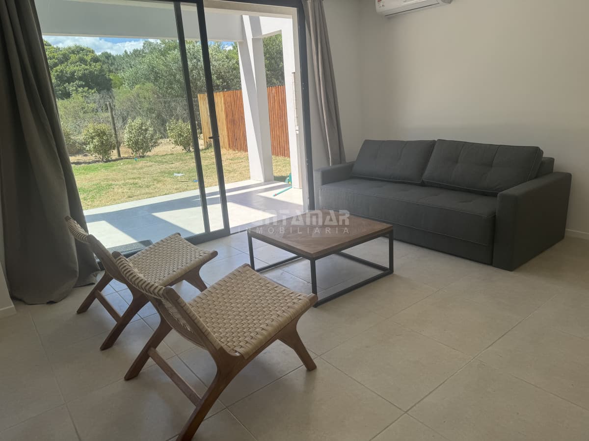 ALQUILER DE APARTAMENTO DE DOS DORMITORIOS EN LA BARRA  -